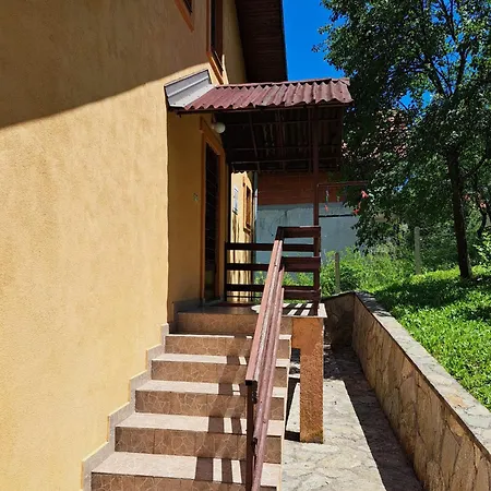 Vakantiehuis House Ceric *